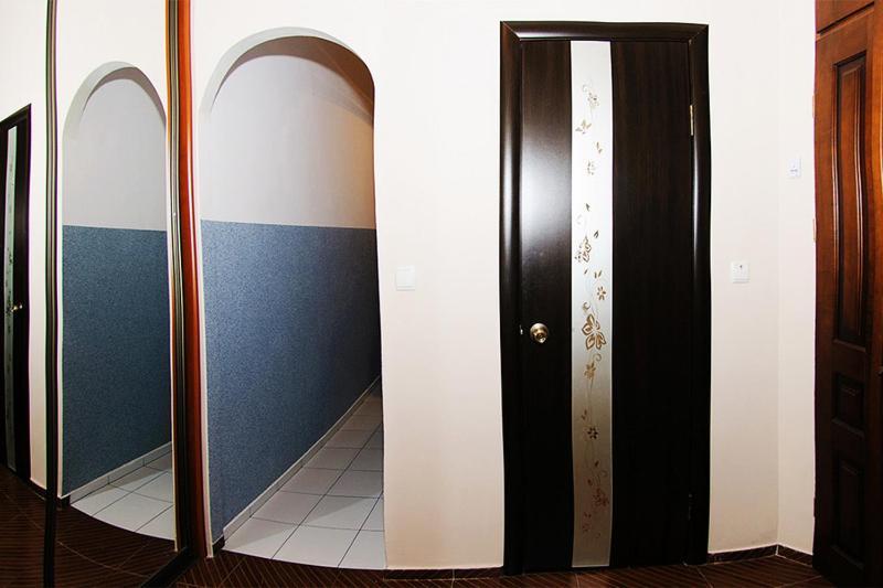 Luxury Apartment Near Rynok Square Lviv Exterior photo